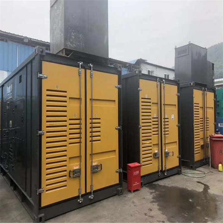 雅江温度变化对不同类型欠压保护装置的可靠性影响有何差异？