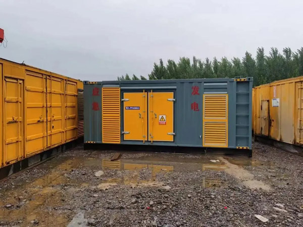 雅江柴油发电机如何判断干式空气滤清器是否需要更换？